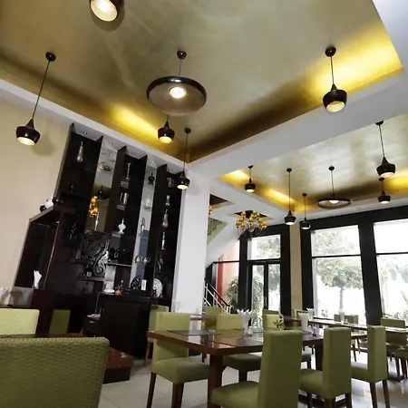 East Hotel-2